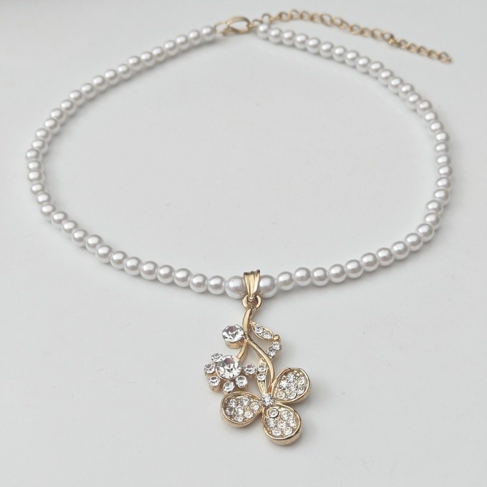 Gold Tone Faux Pearl Choker Necklace Clear Glass Rhinestone Flower  Pendant